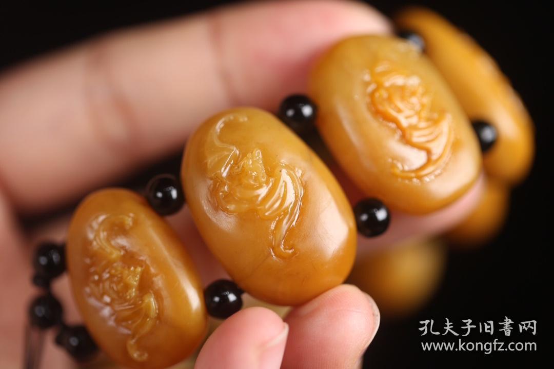 老田黄手串蝙蝠纹随形手串