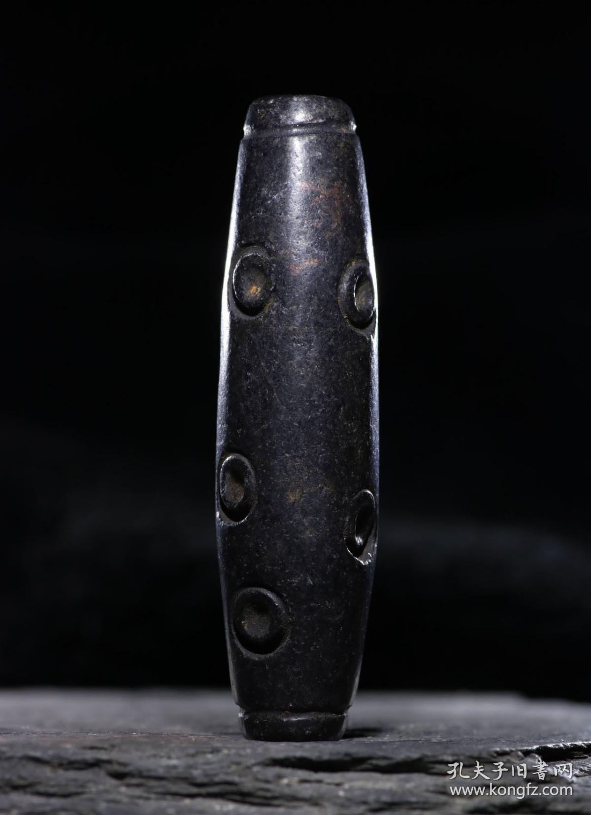 天珠,西藏古天珠,西藏象雄天珠,至尊九眼天珠,至纯古天珠真品,沁色