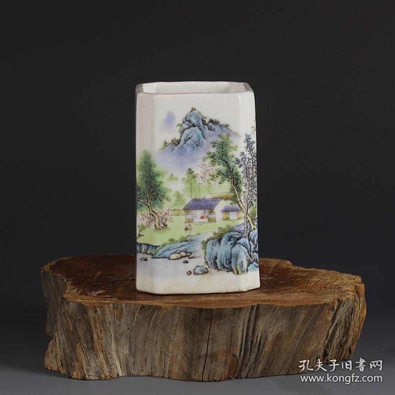 r17清乾隆年制粉彩山水人家笔筒