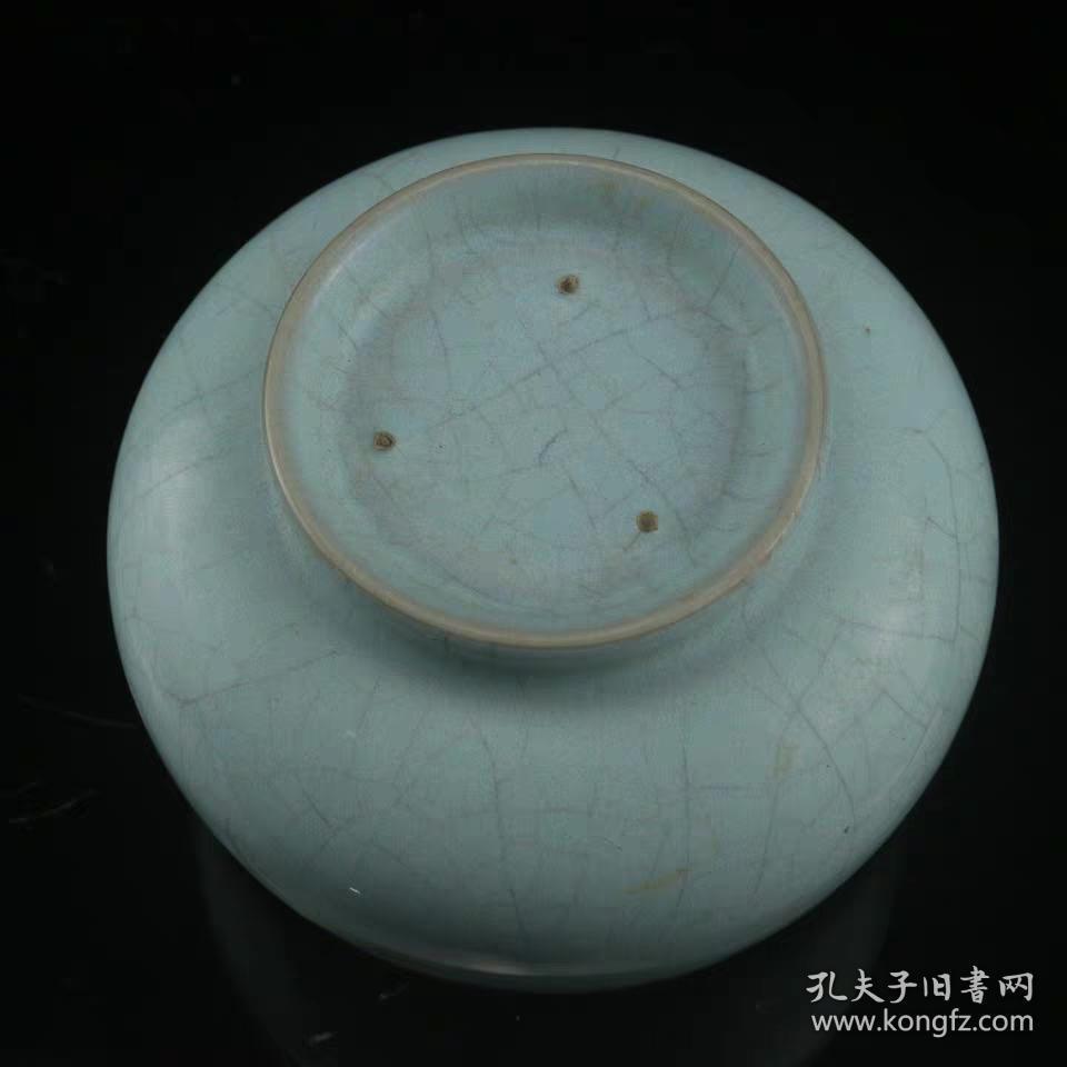 汝窑开片三支钉瓷钵