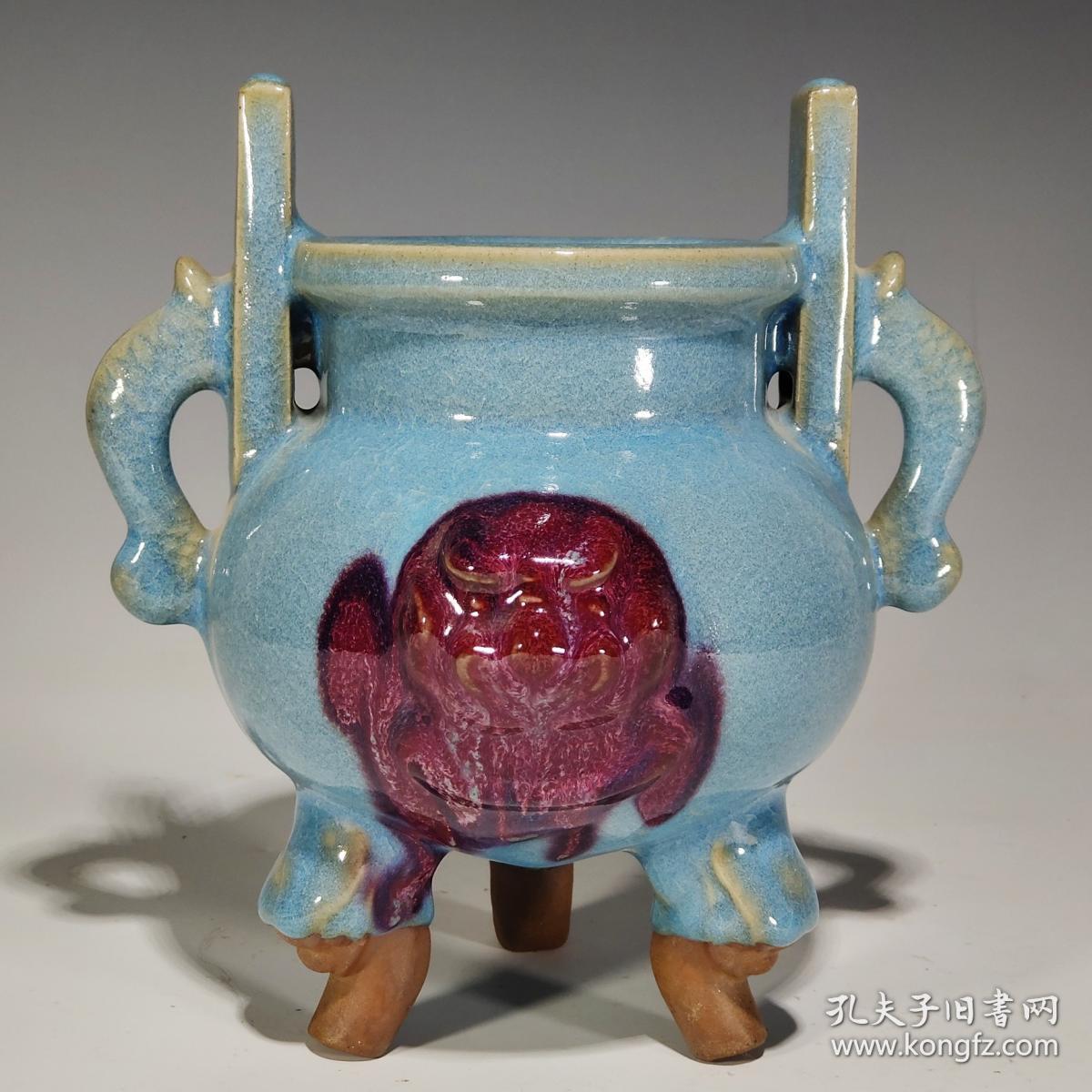 宋代名窑钧窑绛彩红釉变釉三足冲耳香炉.