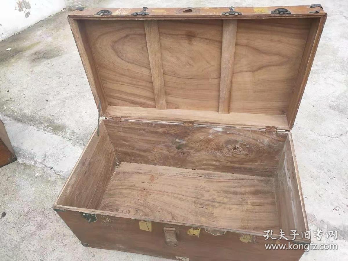 七八十年代樟木箱子