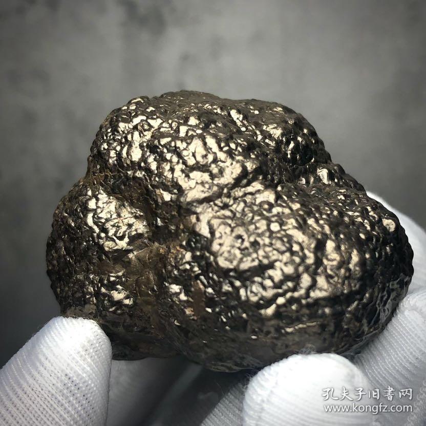 陨石原石,极为稀有"黑金"陨石原石"狗头黑金"陨石原石"黑金陨石"