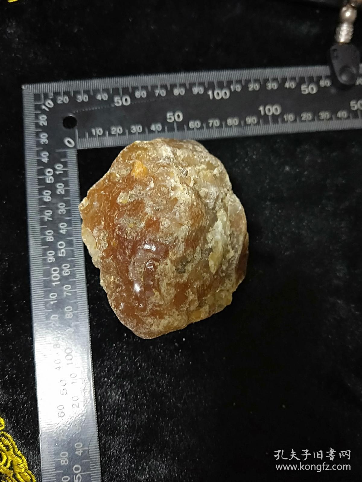 天然北红玛瑙原石,三块合售,天然纹路,水头好,有缘者喜之,422克详情