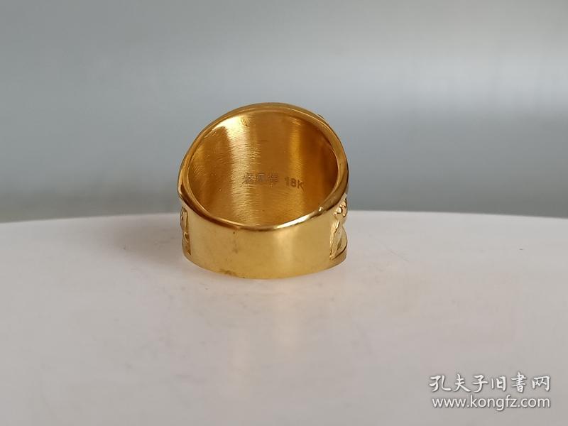 乡下收的镶嵌红宝石老凤祥18k金戒指.