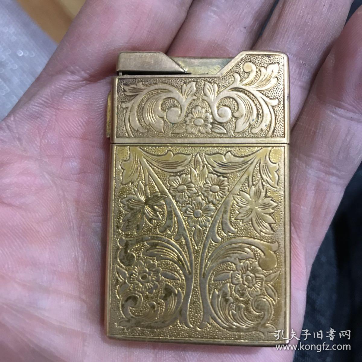 美国原产原装,纯铜质.雕花.包金.抬臂式煤油打火机(级