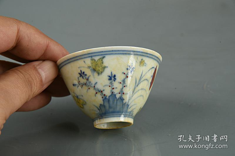 大明成化年制斗彩三秋杯