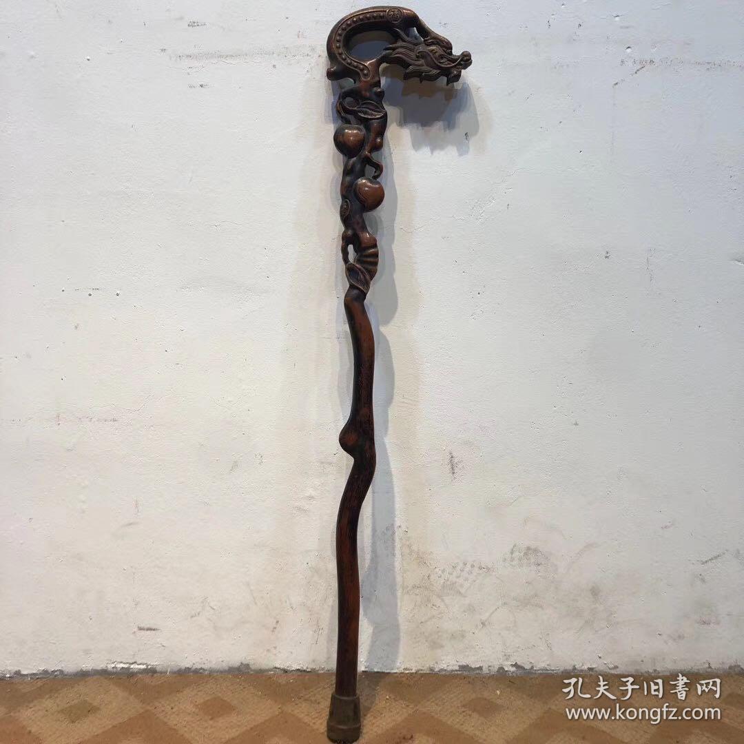 黄杨木龙头拐杖,保护老人安全的好伙伴,雕刻精致,品相一流,包浆厚重
