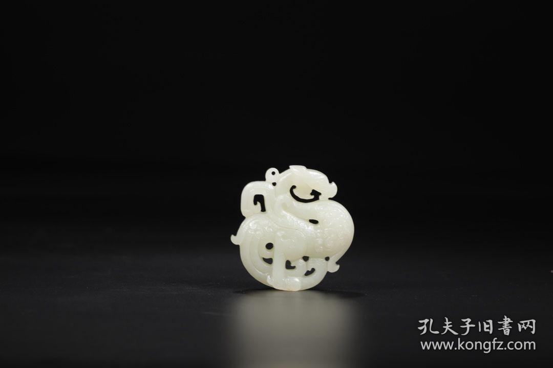 清代,和田白玉螭龙把件