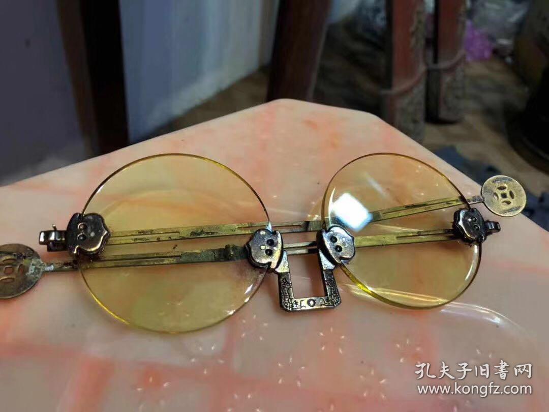 民国时期水晶平光眼镜 水晶"辛寒无毒",能"安心明目,去赤眼,熨热肿".