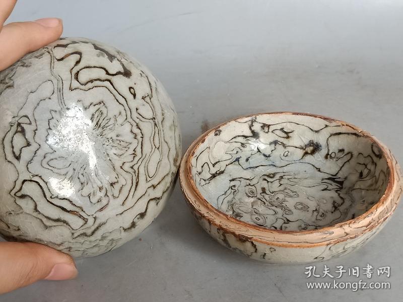乡下收的宋代绞胎瓷粉盒