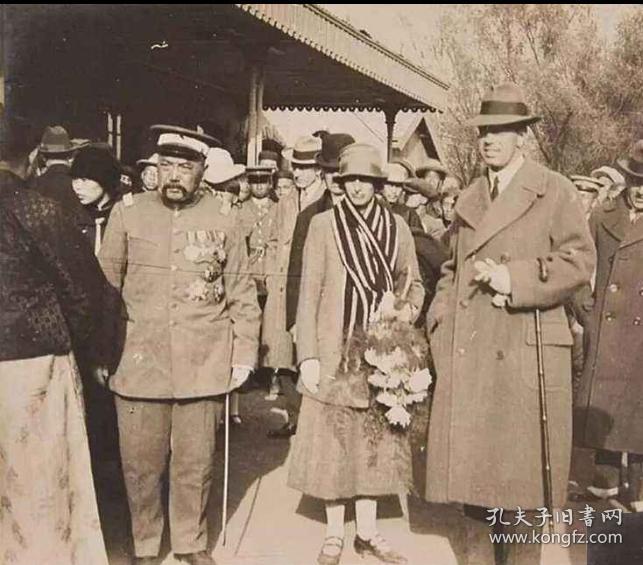 阎锡山和他的军师赵戴文老照片9张5吋的