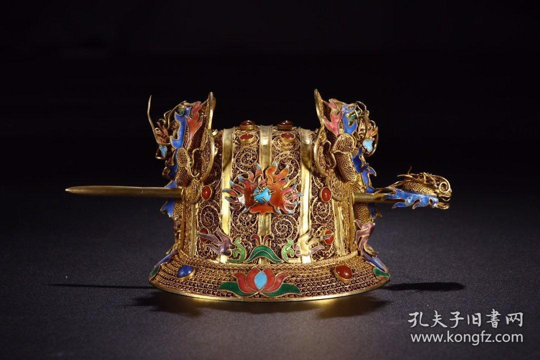 明代:铜鎏金累丝二龙戏珠纹束发冠
