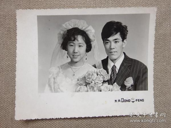 婚纱照老照片_婚纱照风格