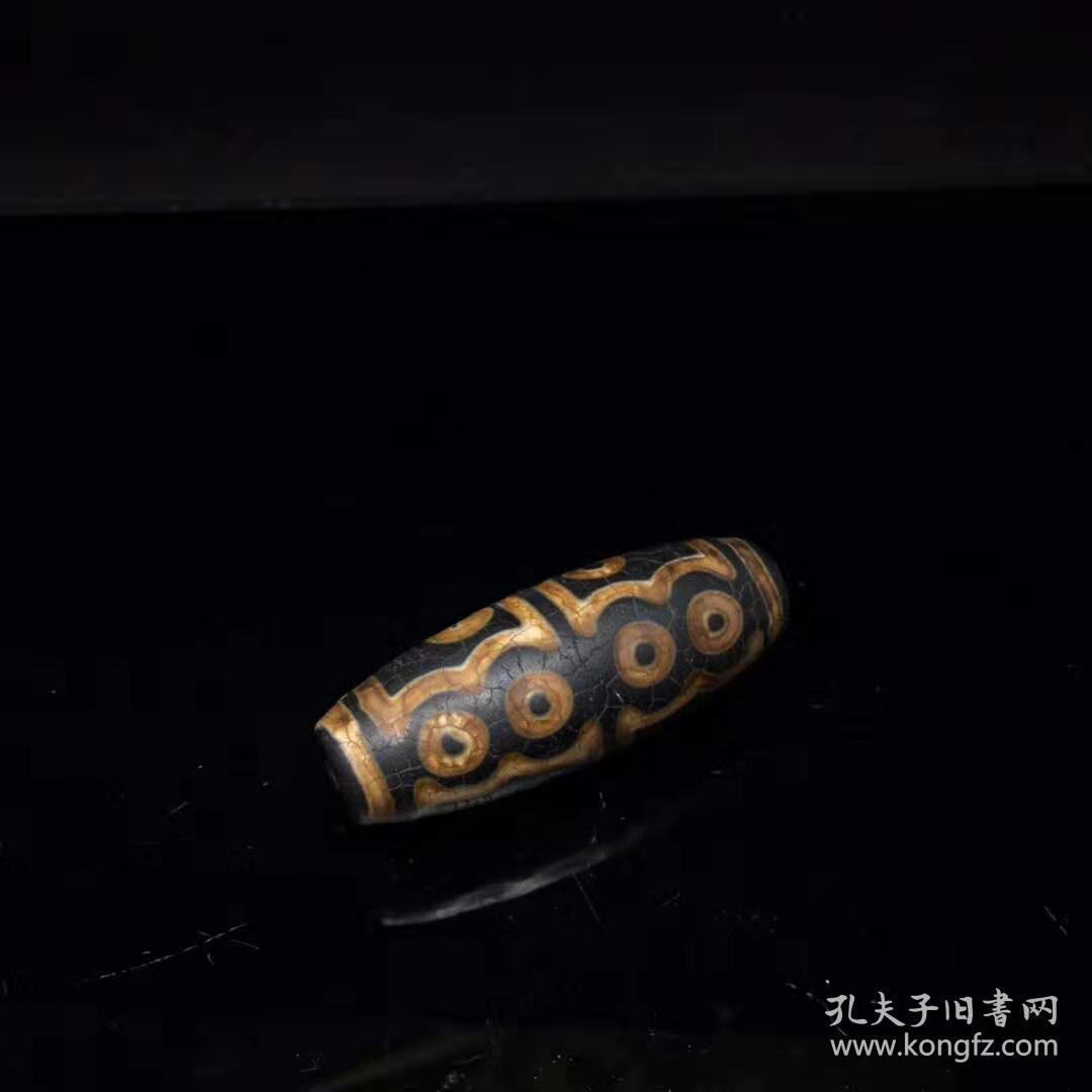 十五眼天珠尺寸:直径21mm,长57mm,重37.5g
