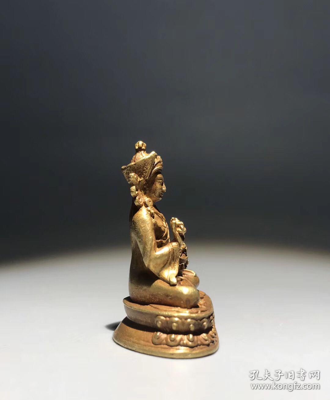 纯金佛像莲花生大士,利益众生圆满