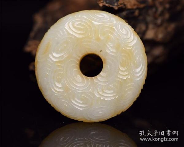 和田玉云纹璧
