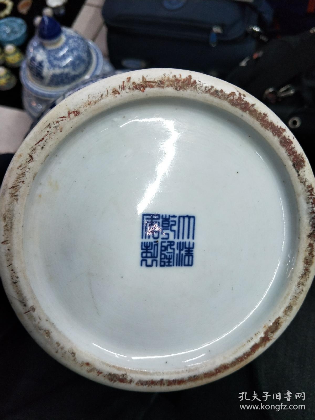 老瓷器,567瓷器.仿大清乾隆官窑将军罐一对,青花瓷缠枝莲.