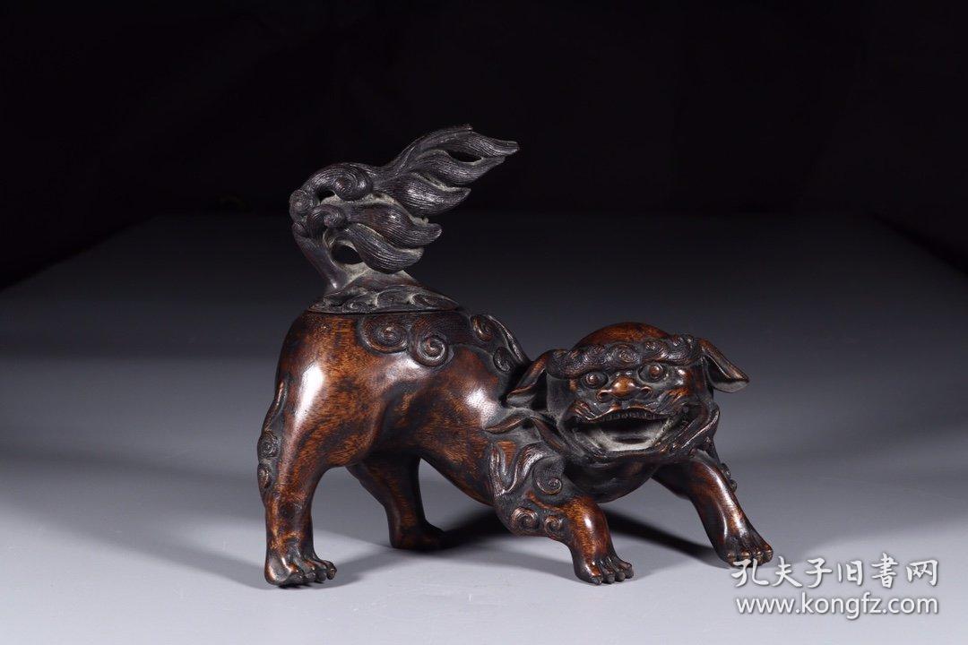 清代:沉香狮子香薰摆件
