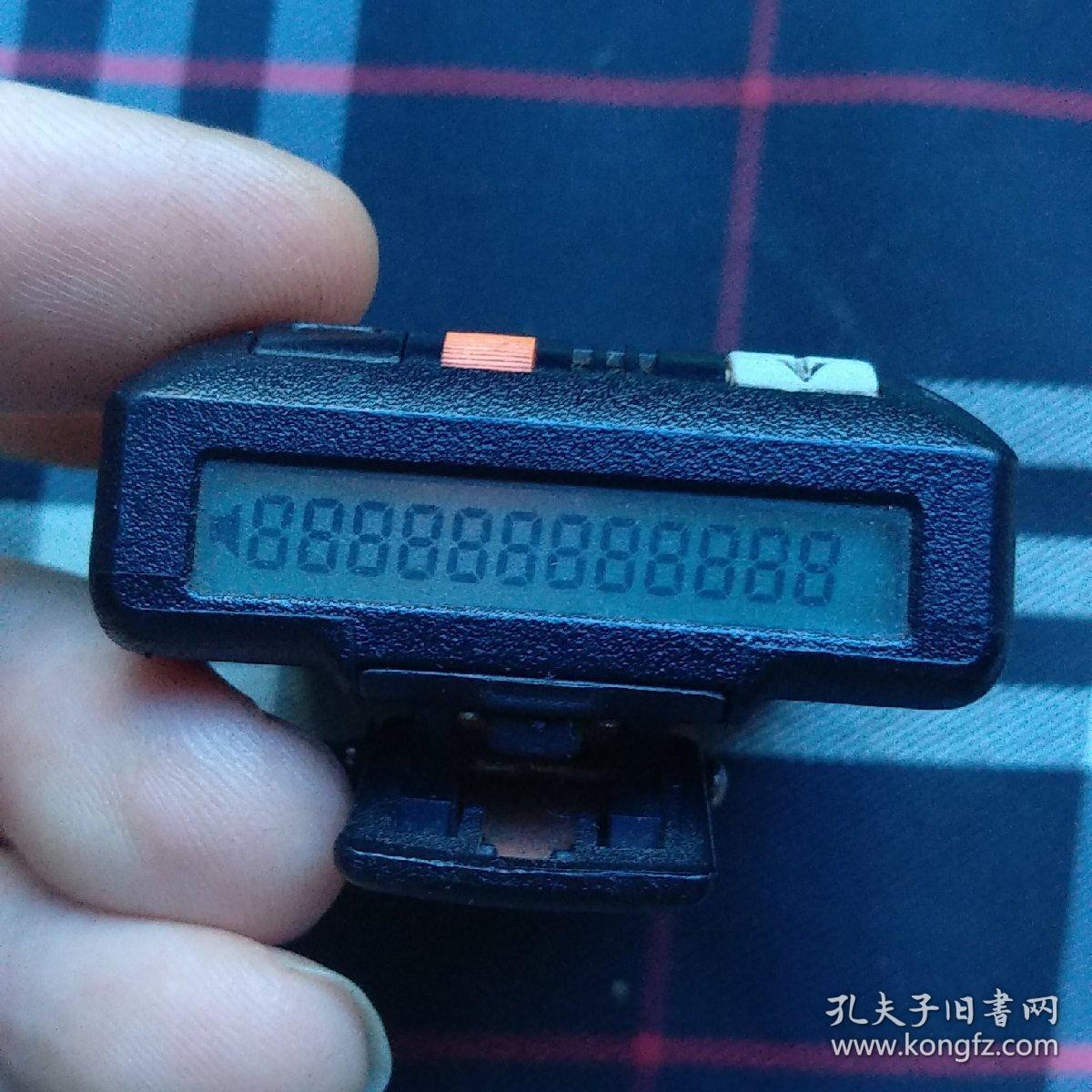 摩托罗拉 八达bb机 传呼机,数字bb机 开机正常功能正常实物拍摄按图