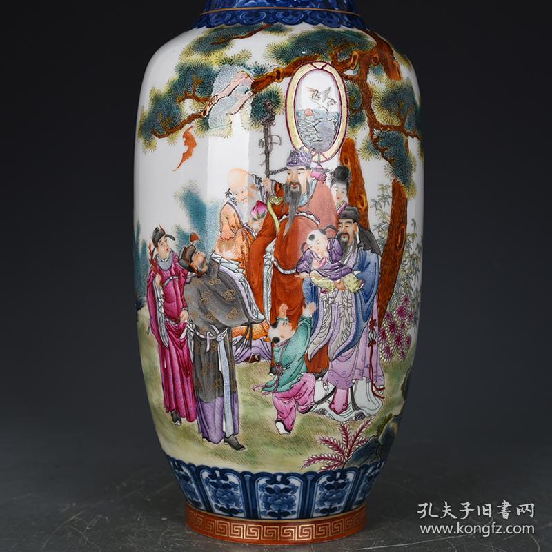 清乾隆年制青花万花粉彩福禄寿三星人物瓶