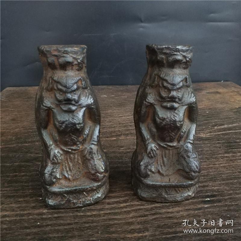 古董古玩 热卖收藏 老铁器苦人蜡烛座做工精致包浆老气品相佳包邮