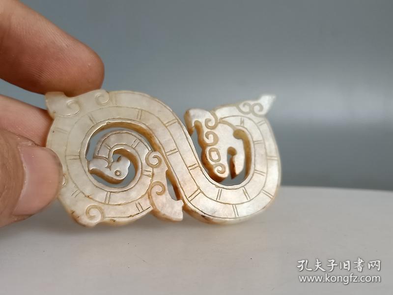 战汉古玉和田玉龙佩.0