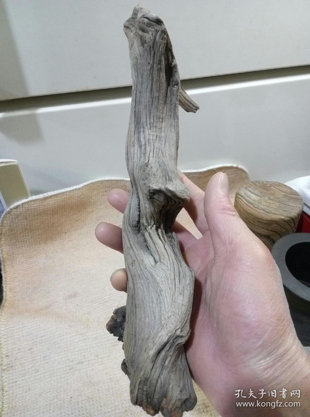 太行山陈化崖柏纹理摆件