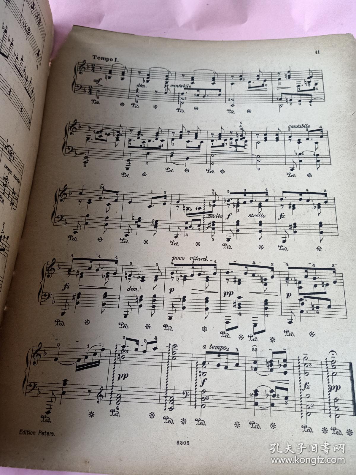 浪漫主义音乐时期的重要作曲家之一这本琴谱收录的是他的挪威民歌主题