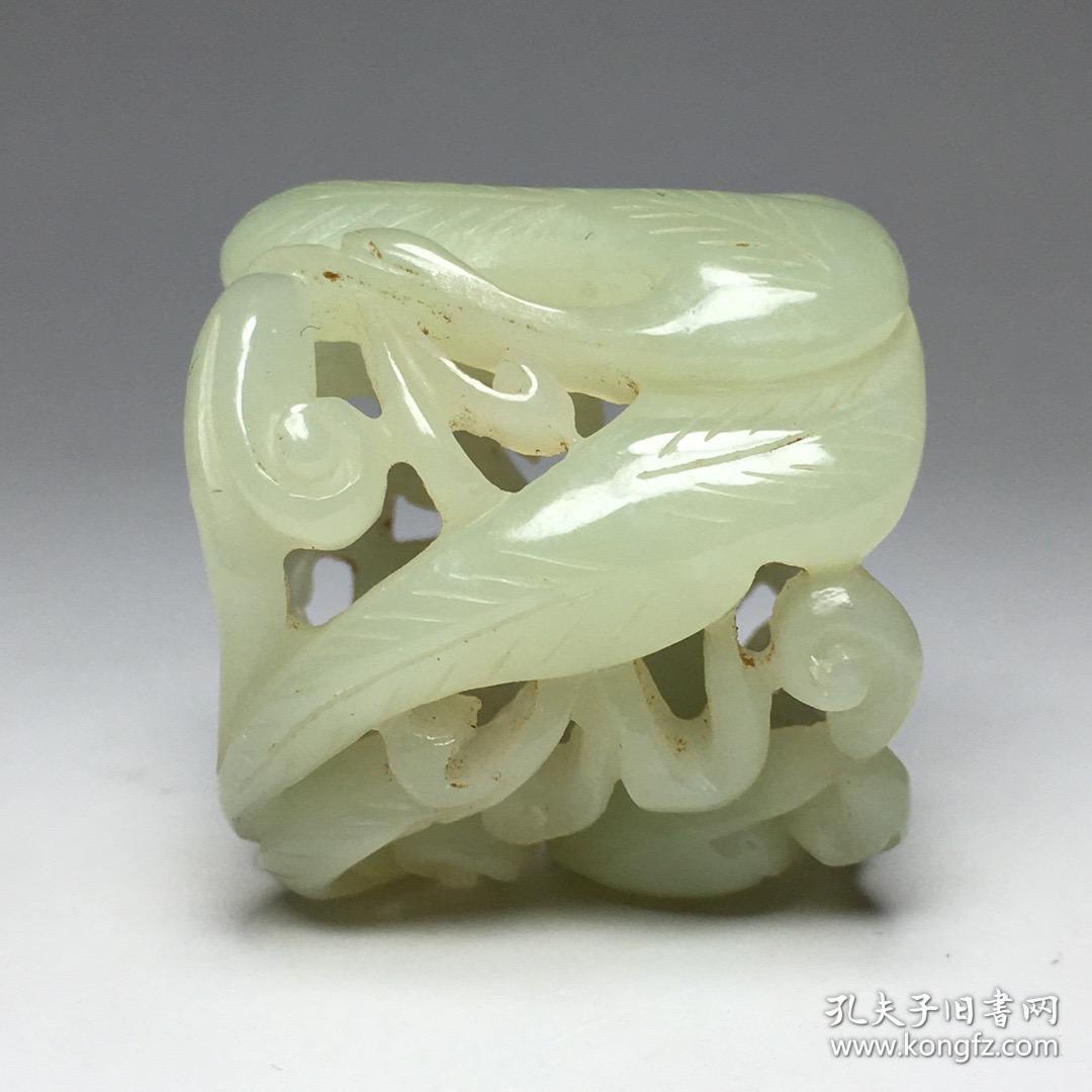 精品旧藏清代老和田玉镂雕【鹿鹤同春 扳指】雕工精湛