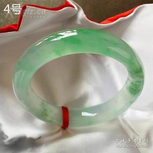 如何选玉手镯尺寸大小 fad5c9064435e816_b.jpg