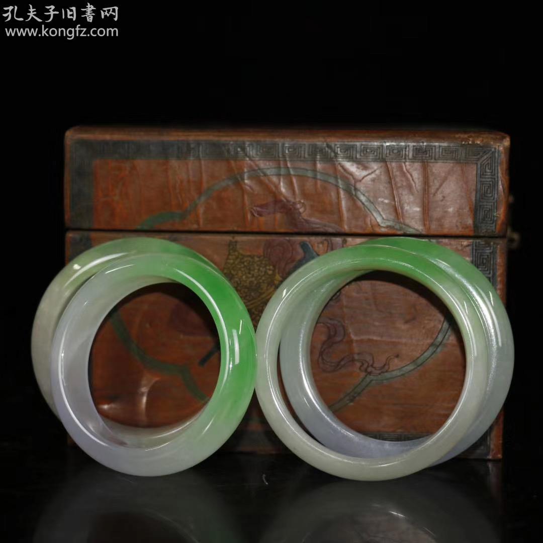 珍藏大清乾隆宫廷老漆器盒手镯一套缅甸翡翠冰种手镯二对
