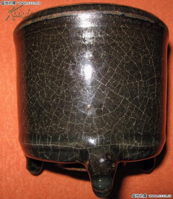 南宋溪口窑黑胎墨绿釉香炉