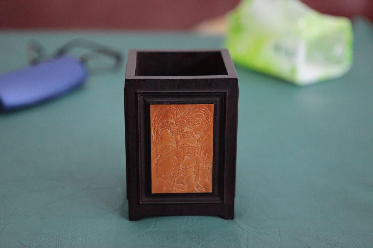 宝庆竹刻张宗凡作品四面镶竹簧笔筒