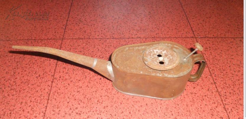 铁制老油壶一把