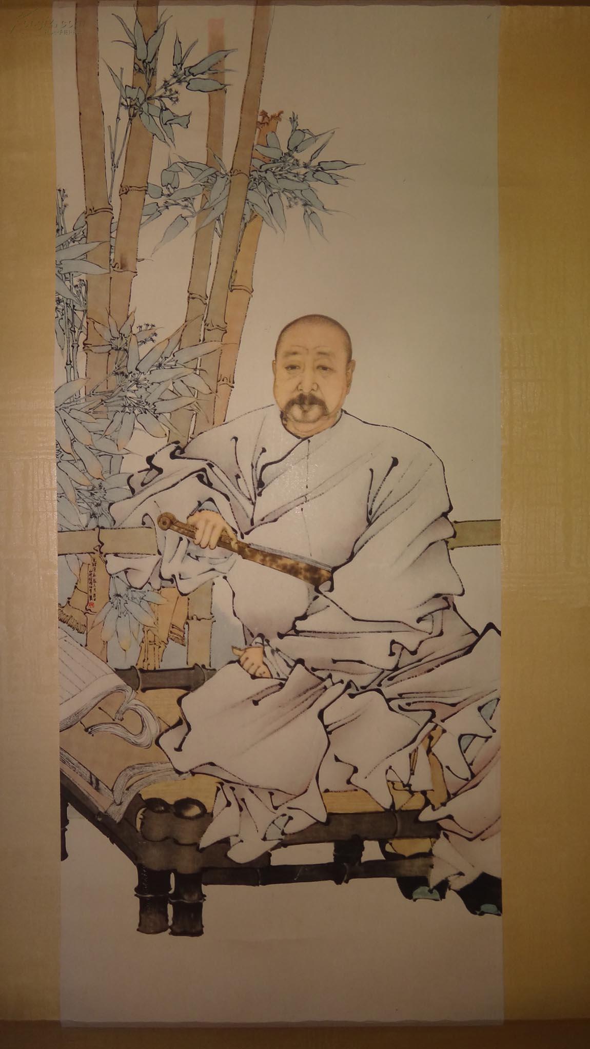 老人物画一幅,从装裱看能到晚清民国,是任伯年的画,因名头太大,是否