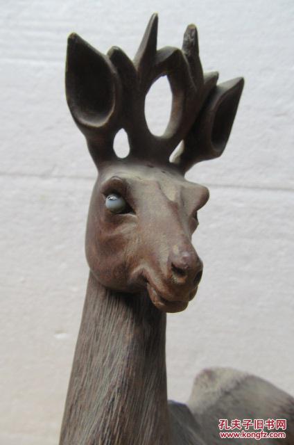 民国龙眼木雕鹿一只 拍品编号:20947906