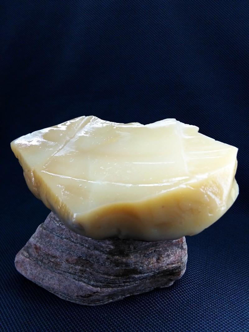 22259扇面形寿山青白芙蓉原石