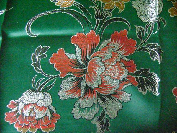 80年代 全新的织锦刺绣收藏精品"双凤金太阳"十八彩被面 拍品编号