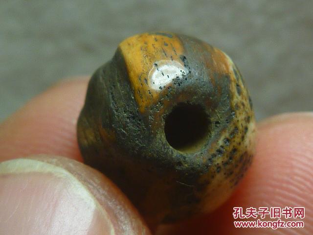 旧藏原味邦迪克老天珠-老天珠树化玉美珠,值得收藏