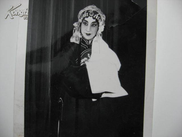 京剧表演艺术家家 李慧芳签名照片 拍品编号:16638145