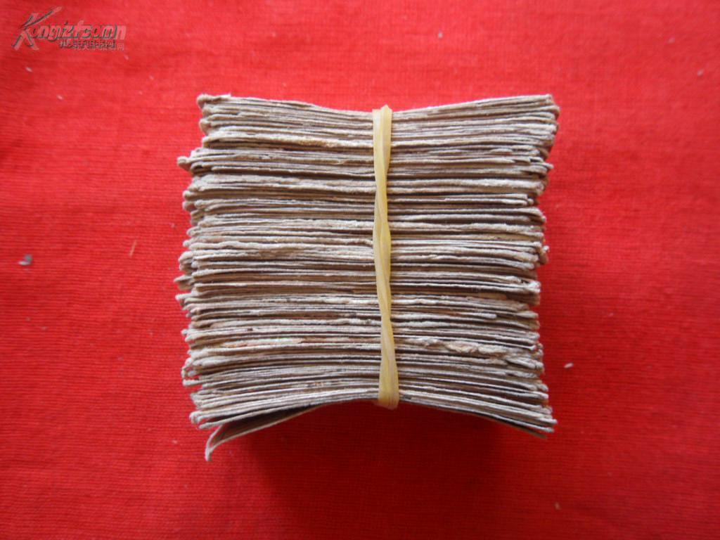 民国烟标画120张左右,6cm*3cm*5.5cm,品如图 拍品编号:17713826