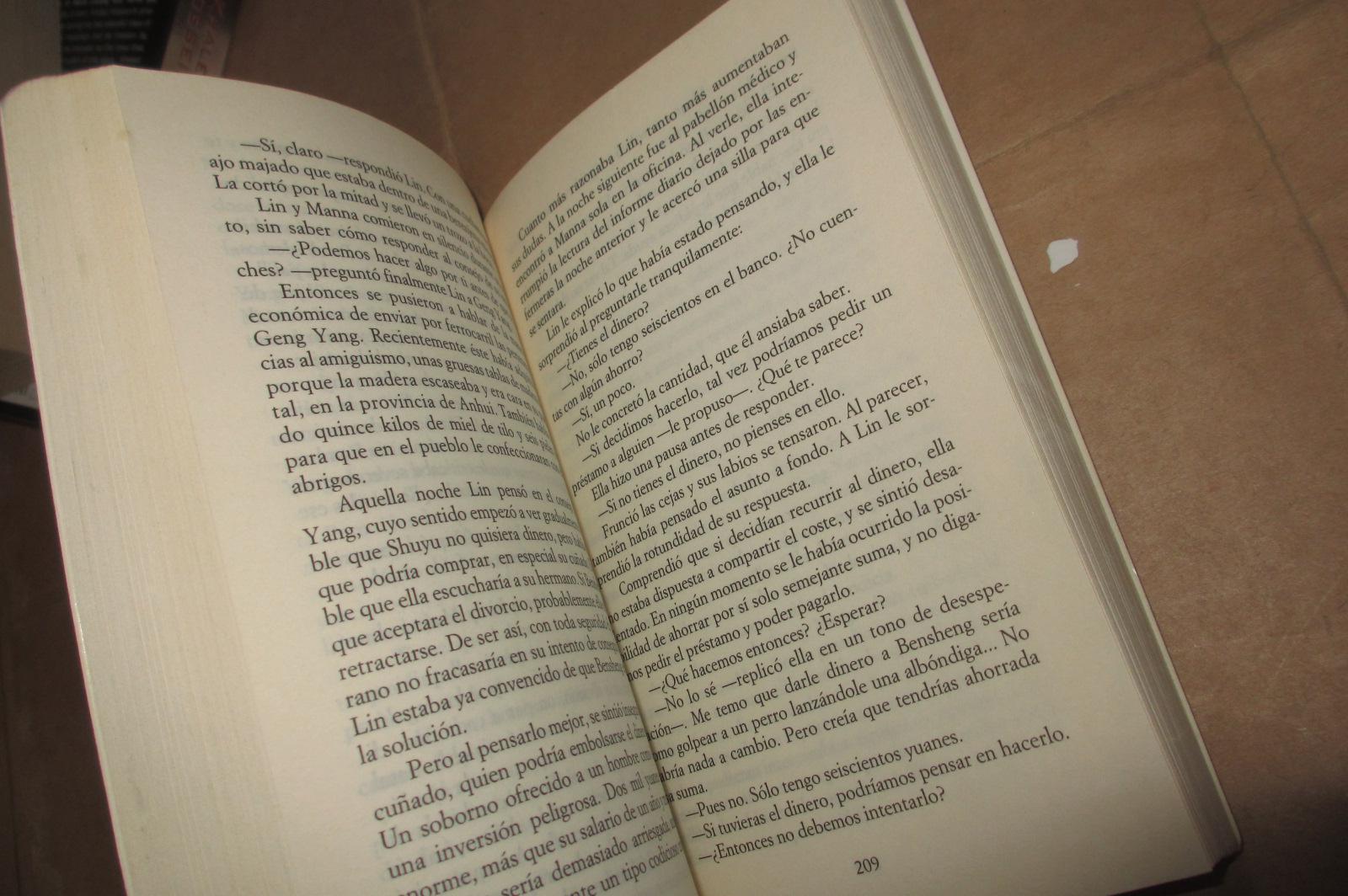 la espera(外文原版 哈金作品 36开363页)