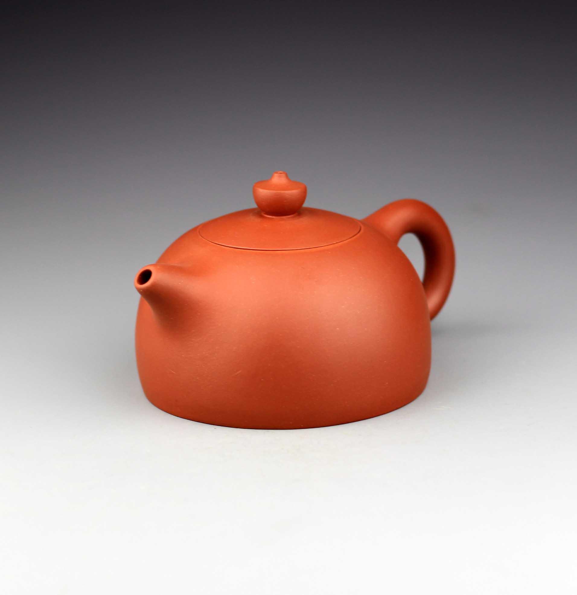 宜兴紫砂壶 周国君 原矿清水泥 半月壶【附作者保真证书及作品照片】