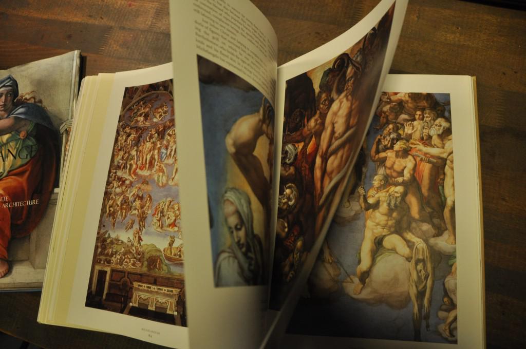 文艺复兴巨匠作品全集集带书衣8开大开362833cm精装本厚两百六十多页