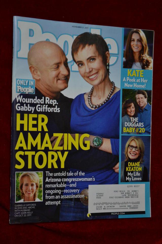 people 人物周刊 2011/11/21 八卦娱乐杂志 外文原版杂志