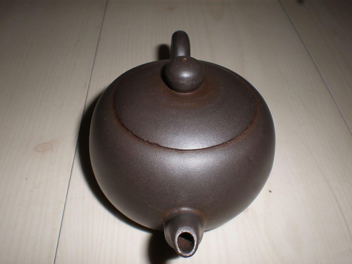 名家紫砂壶:谈碧云制底款纯手工原矿泥黑泥圆球已有包浆的一把紫砂壶