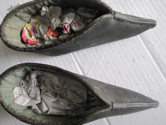 古代女人小脚的鞋图片