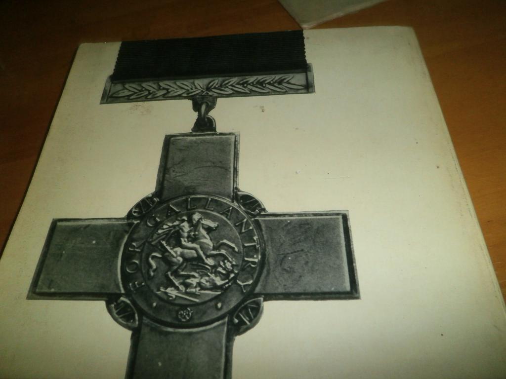 the victoria cross george cross--维多利亚十字乔治十字勋章?