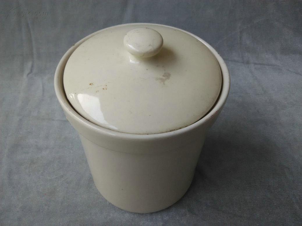不多见的乳白釉直筒型老瓷盖罐全品带盖